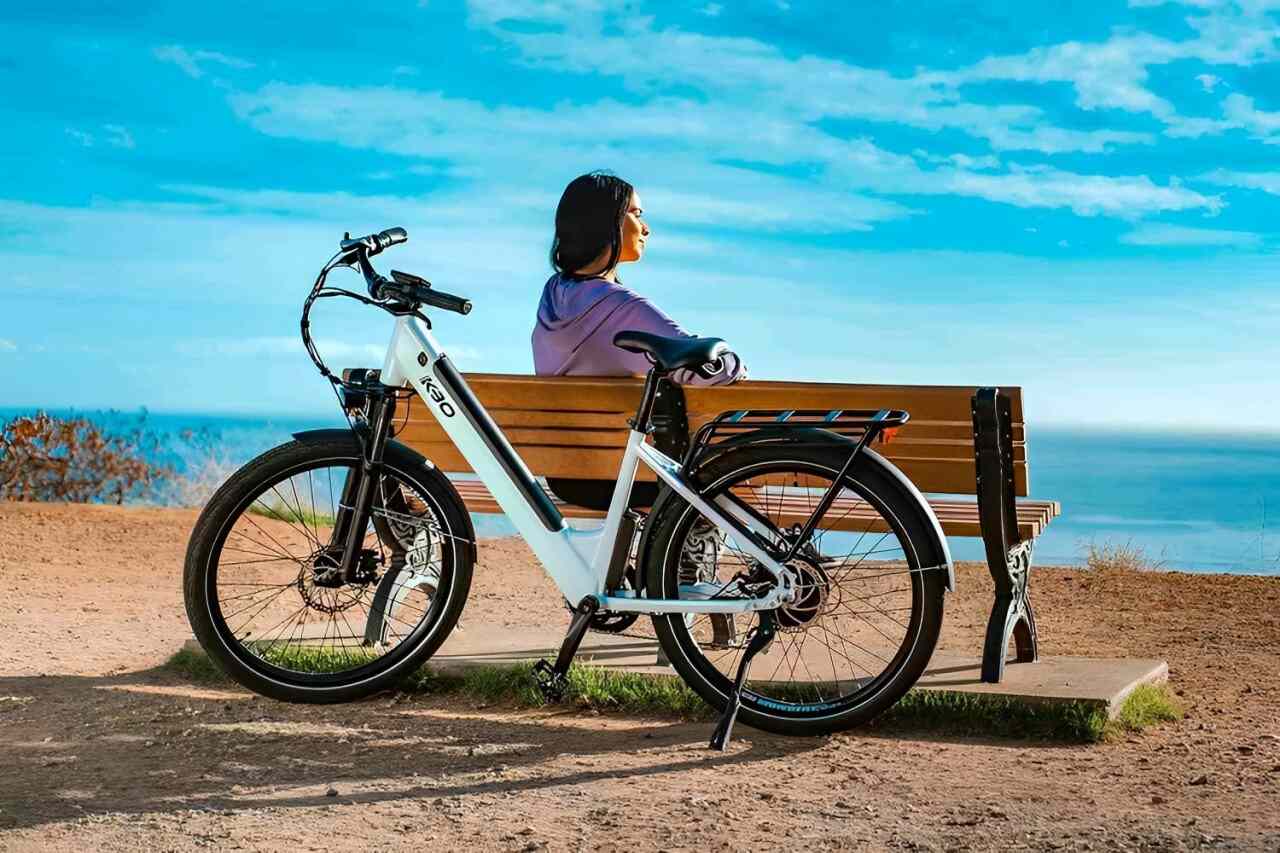 WEBIKEU menu - Bestsellers collection image with white step-through electric bike